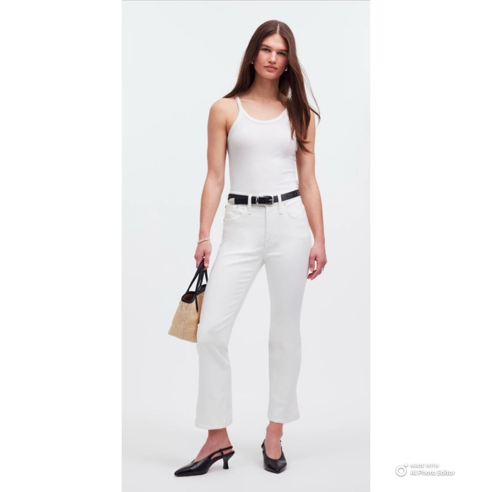 Madewell White Mid-Rise Kick Out Jeans Size 24 NWT